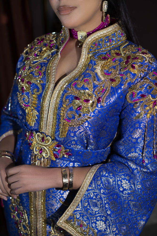 Caftan sirène brocard bleu 'Shirina"