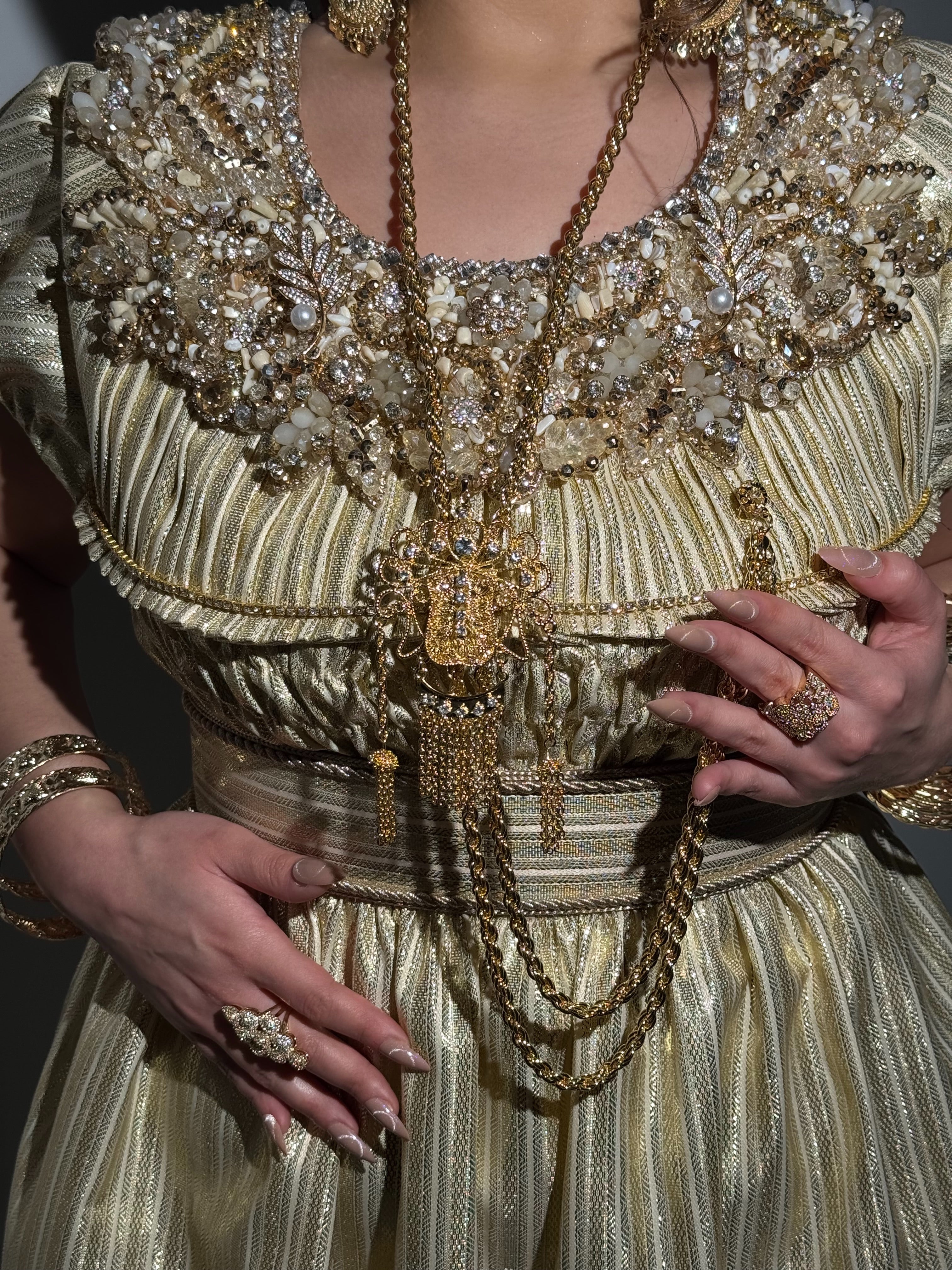 Blousa Mensouj perlée dorée "Nawal"