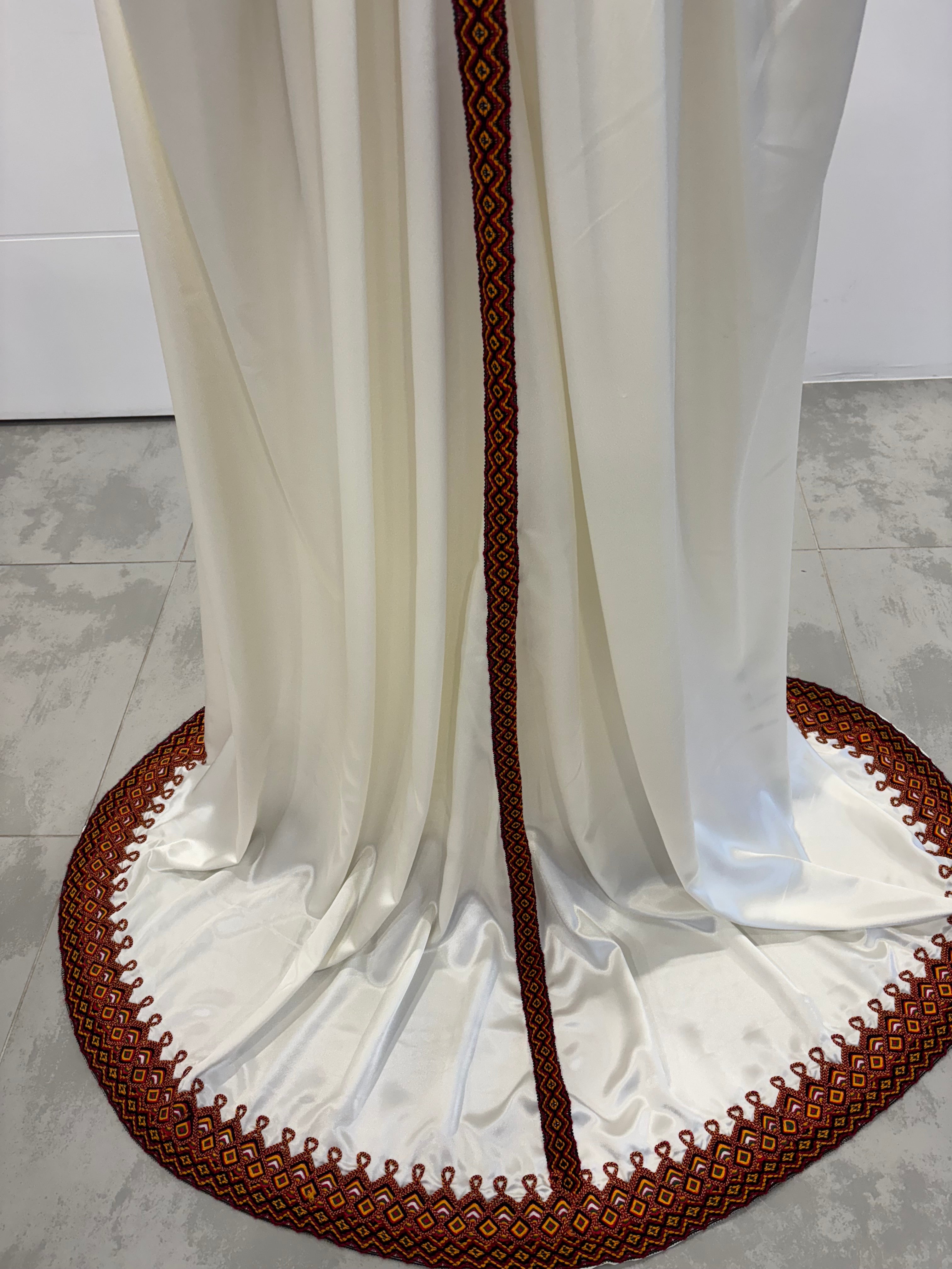 Robe Kabyle mariée « Lalla Numidia » – Héritage Royal & Élégance Ancestrale