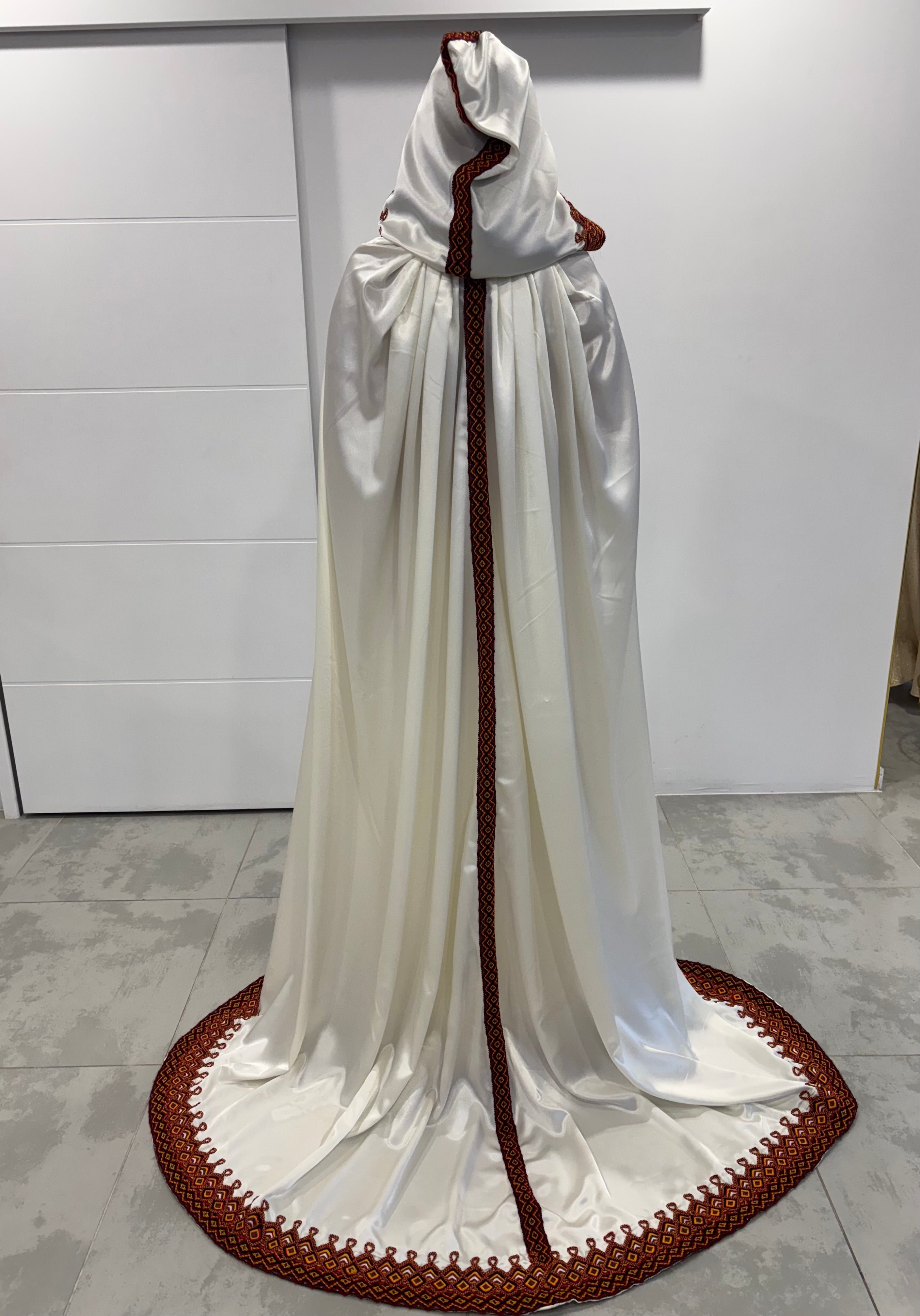 Robe Kabyle mariée « Lalla Numidia » – Héritage Royal & Élégance Ancestrale