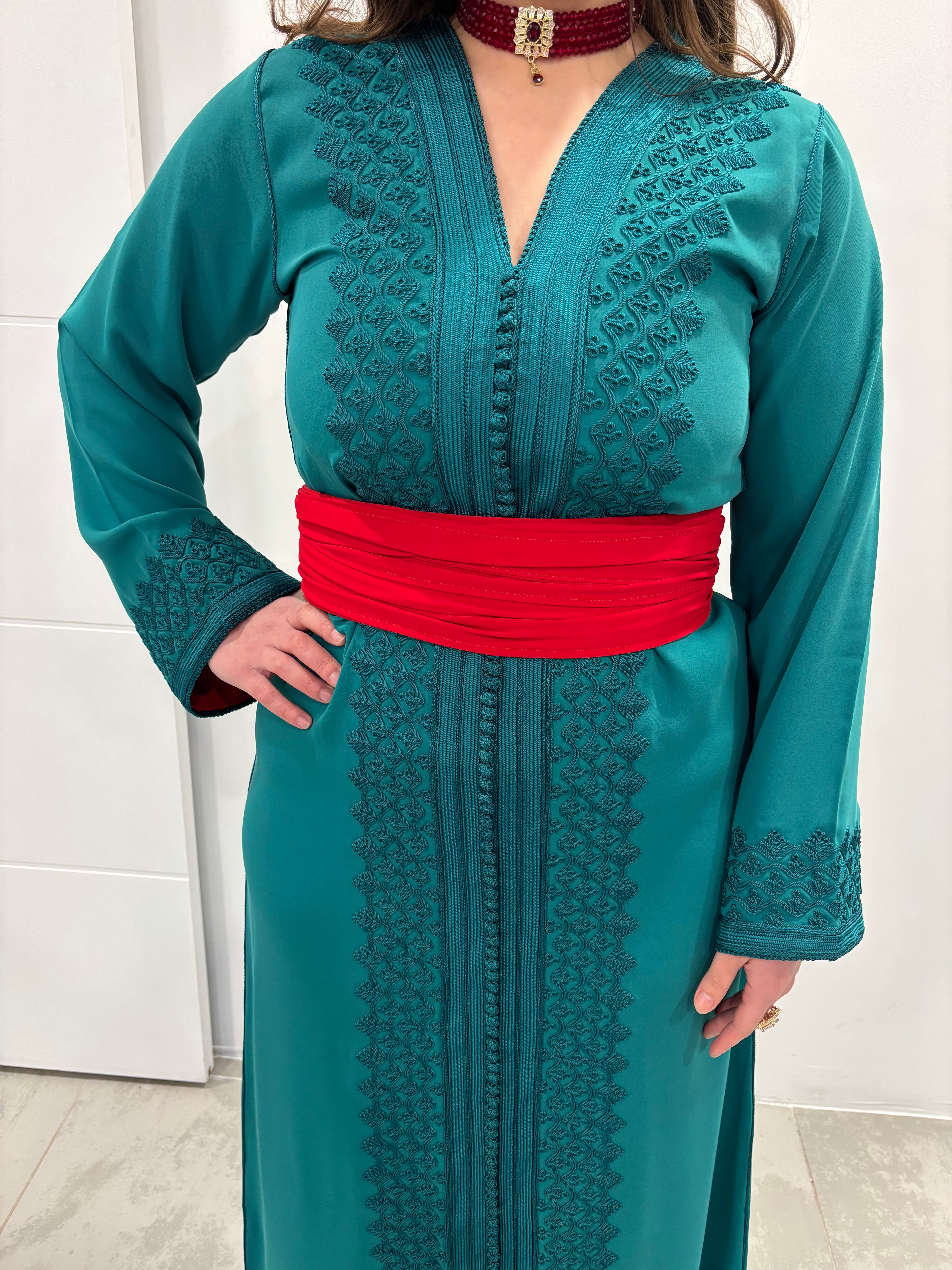Caftan « NAYLA » – Élégance intemporelle