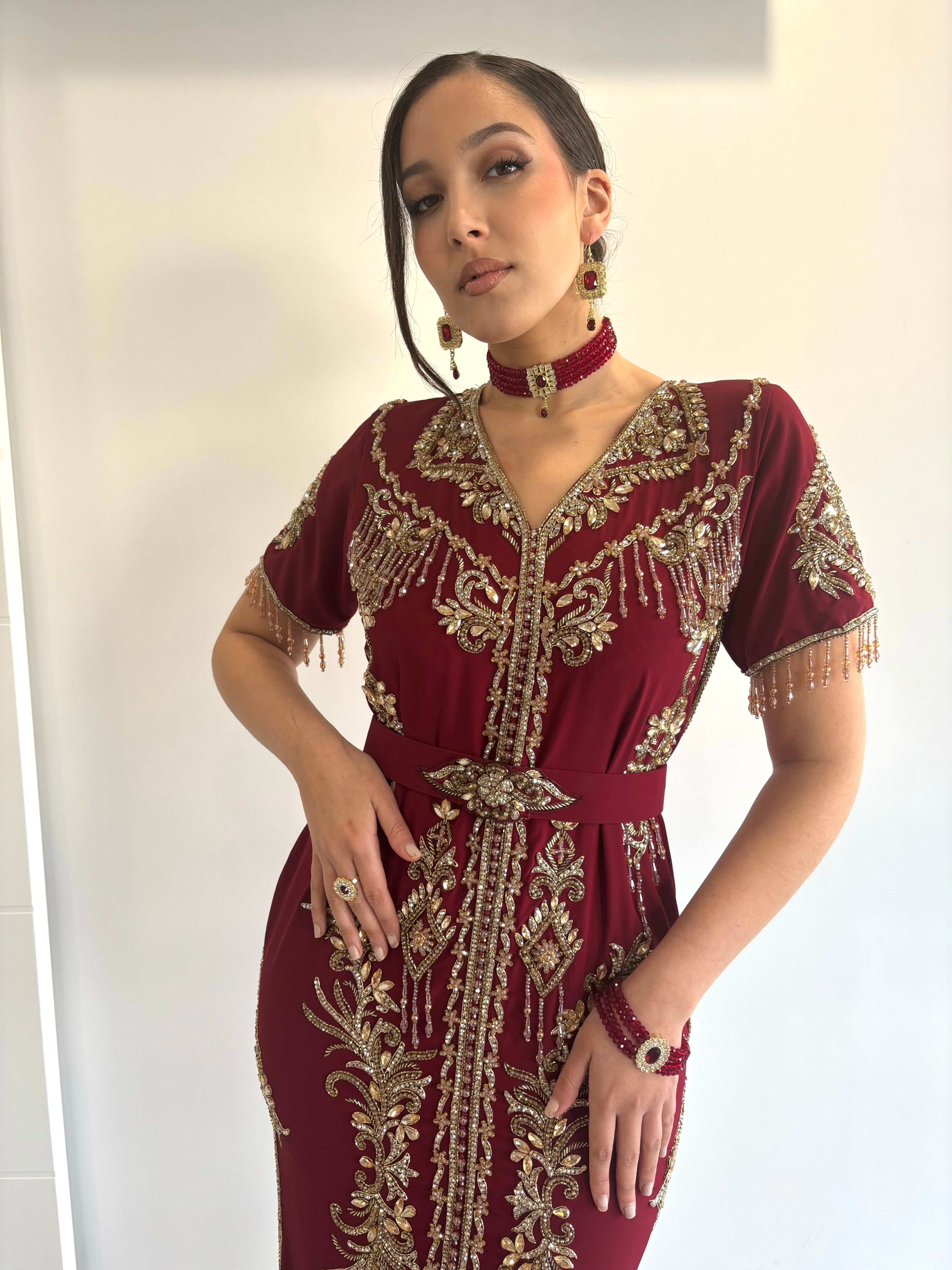 Caftan perlé bordeaux
