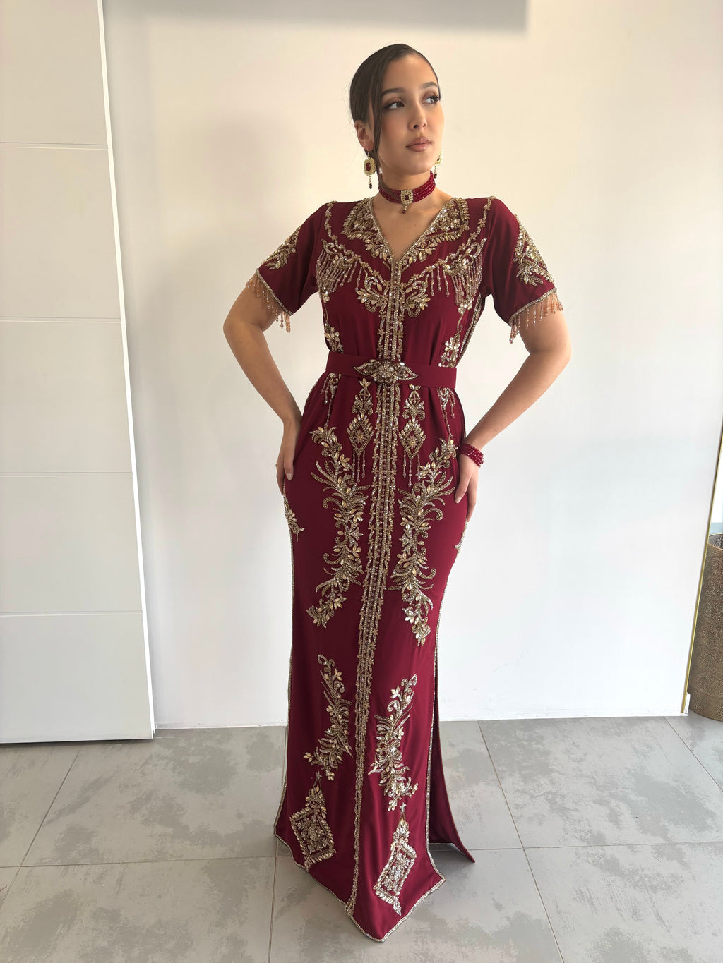 Caftan perlé bordeaux