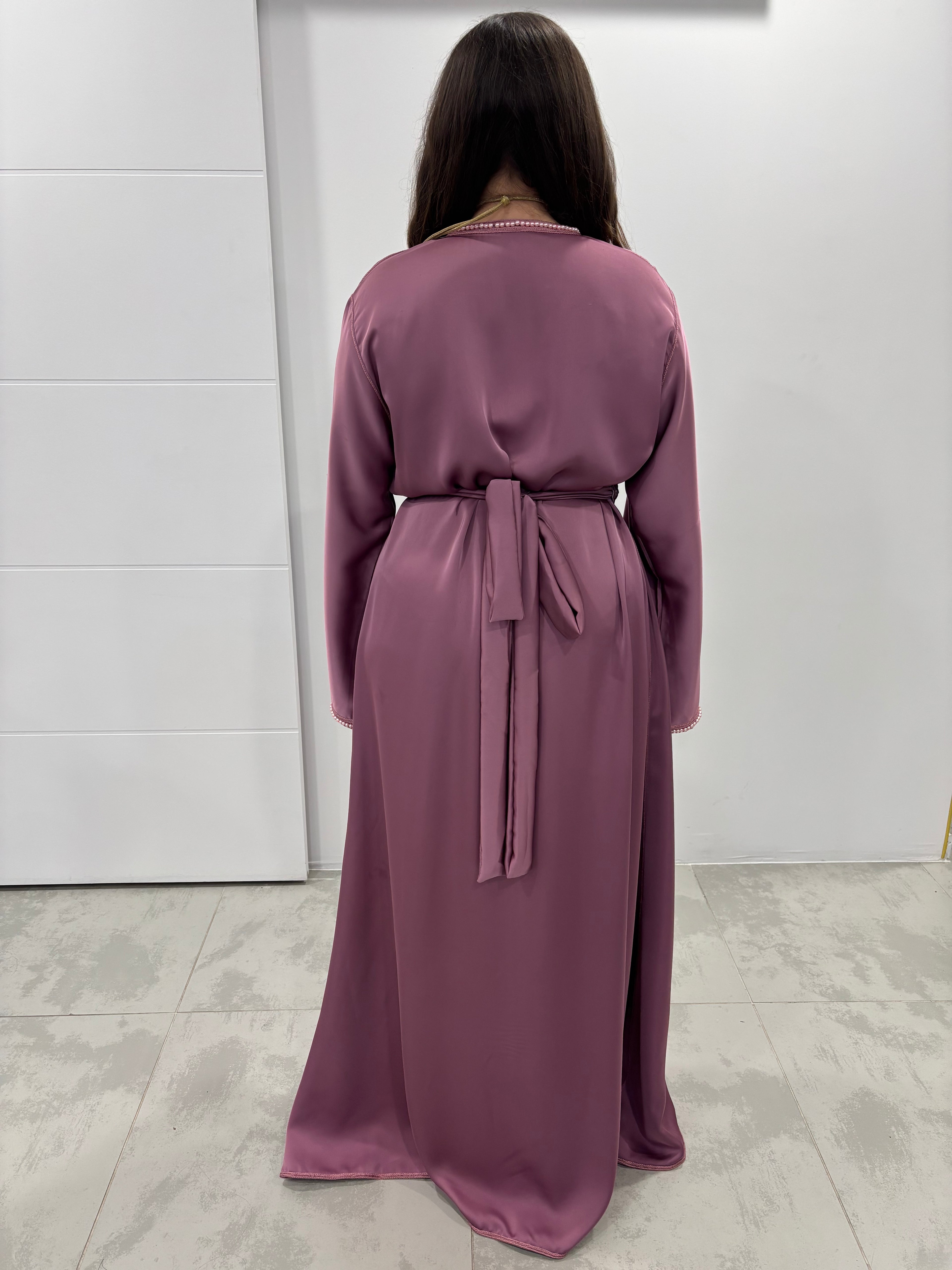 Caftan « Rania » – Satin de soie rose mauve
