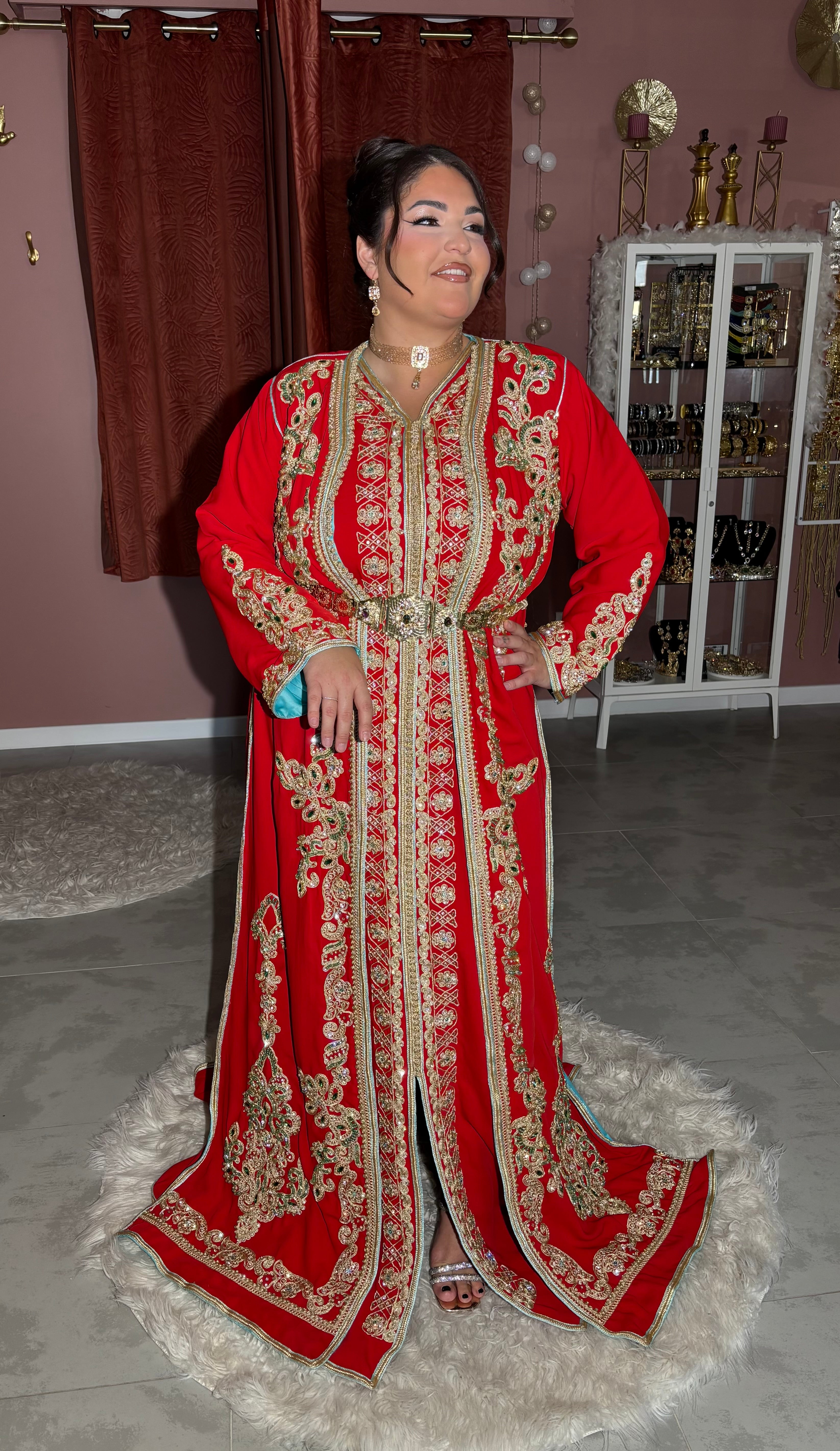 Takchita rouge perlée "Nadia"