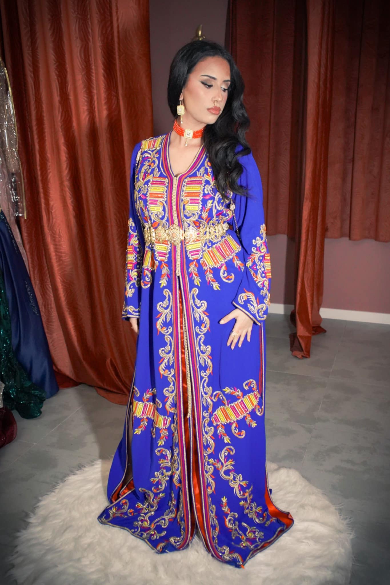 Takchita perlée bleu & orange “Alya”