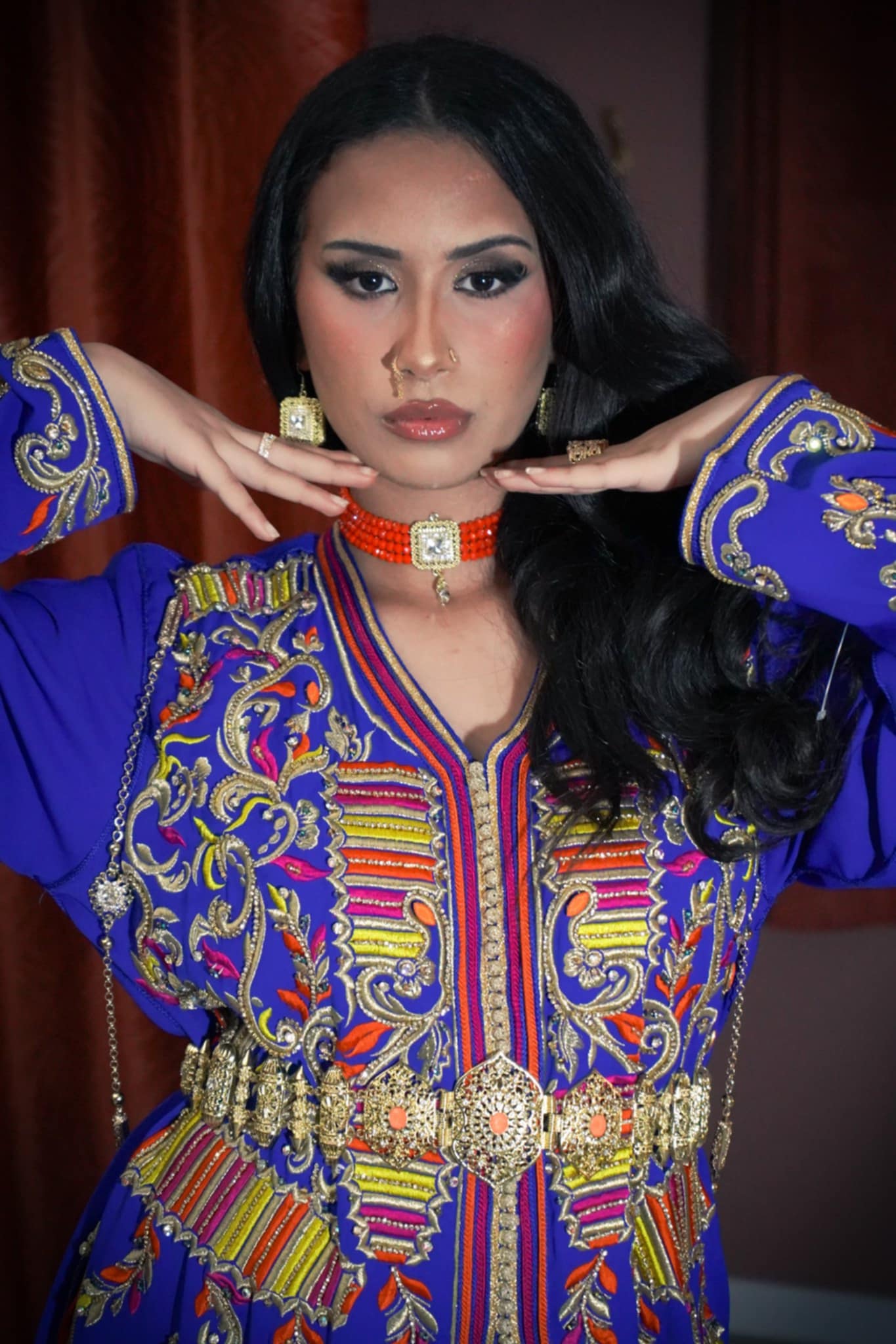 Takchita perlée bleu & orange “Alya”