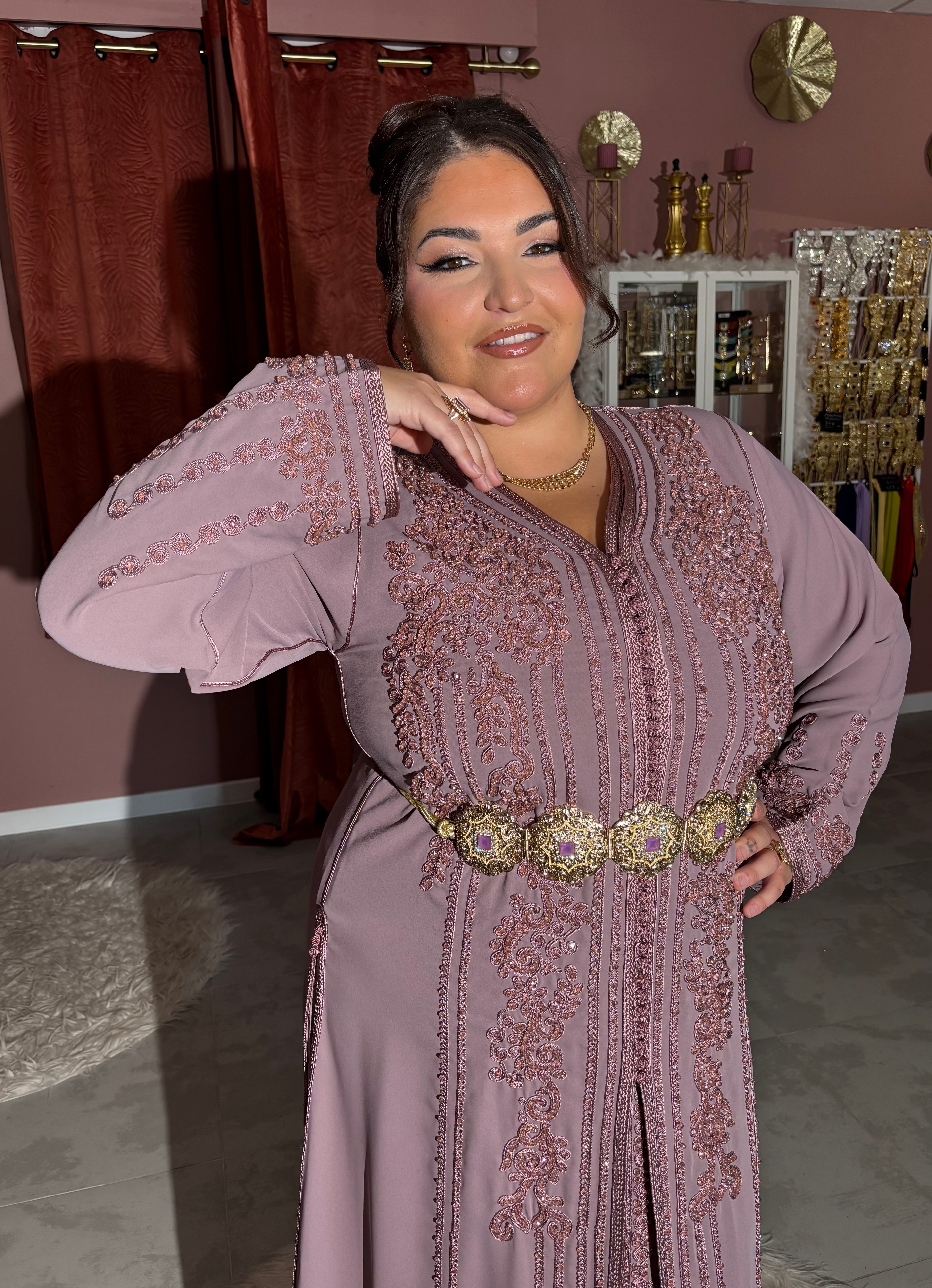 Takchita mauve perlée "Salma"