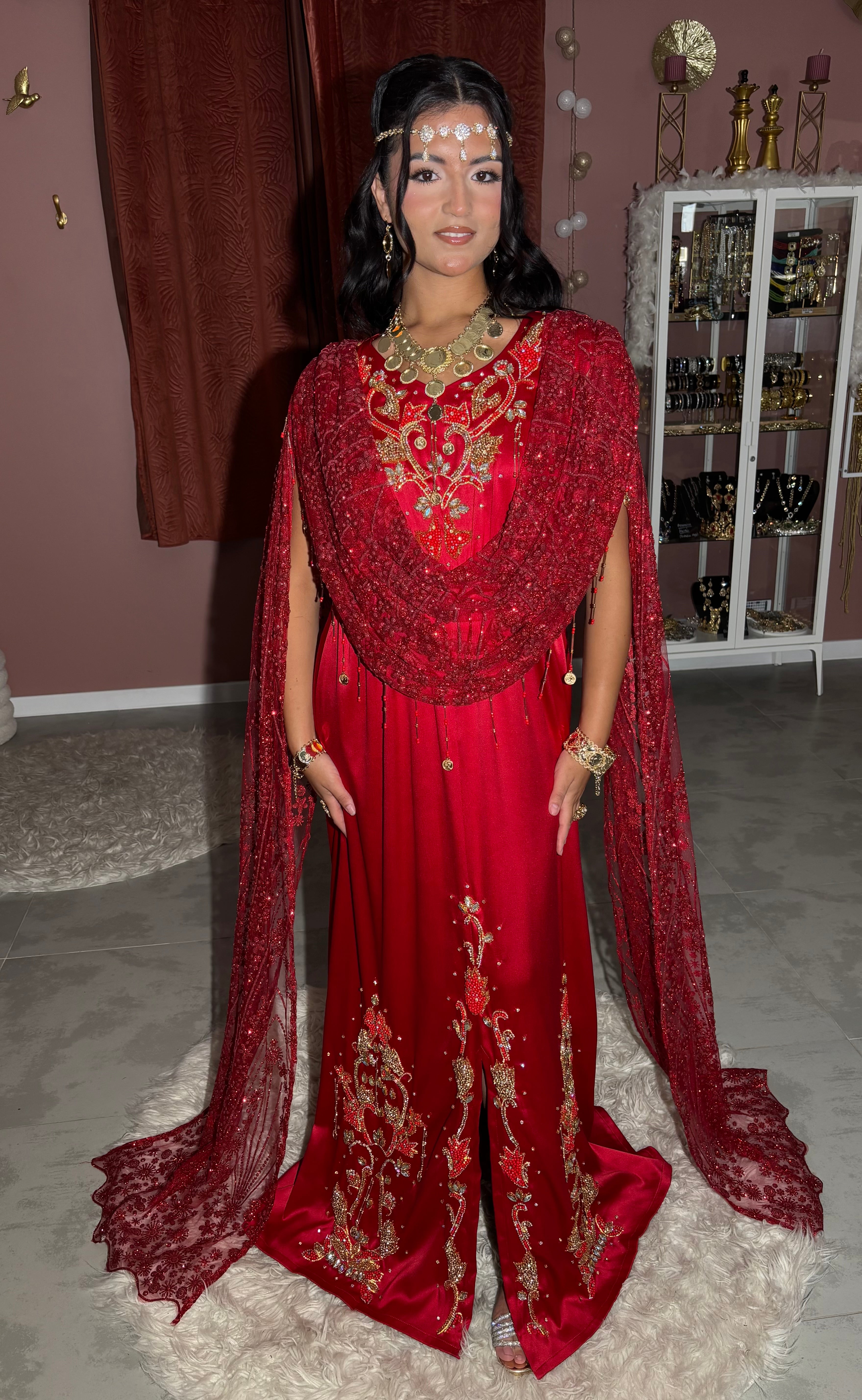 Robe Chaouïa rouge perlée "Baya"