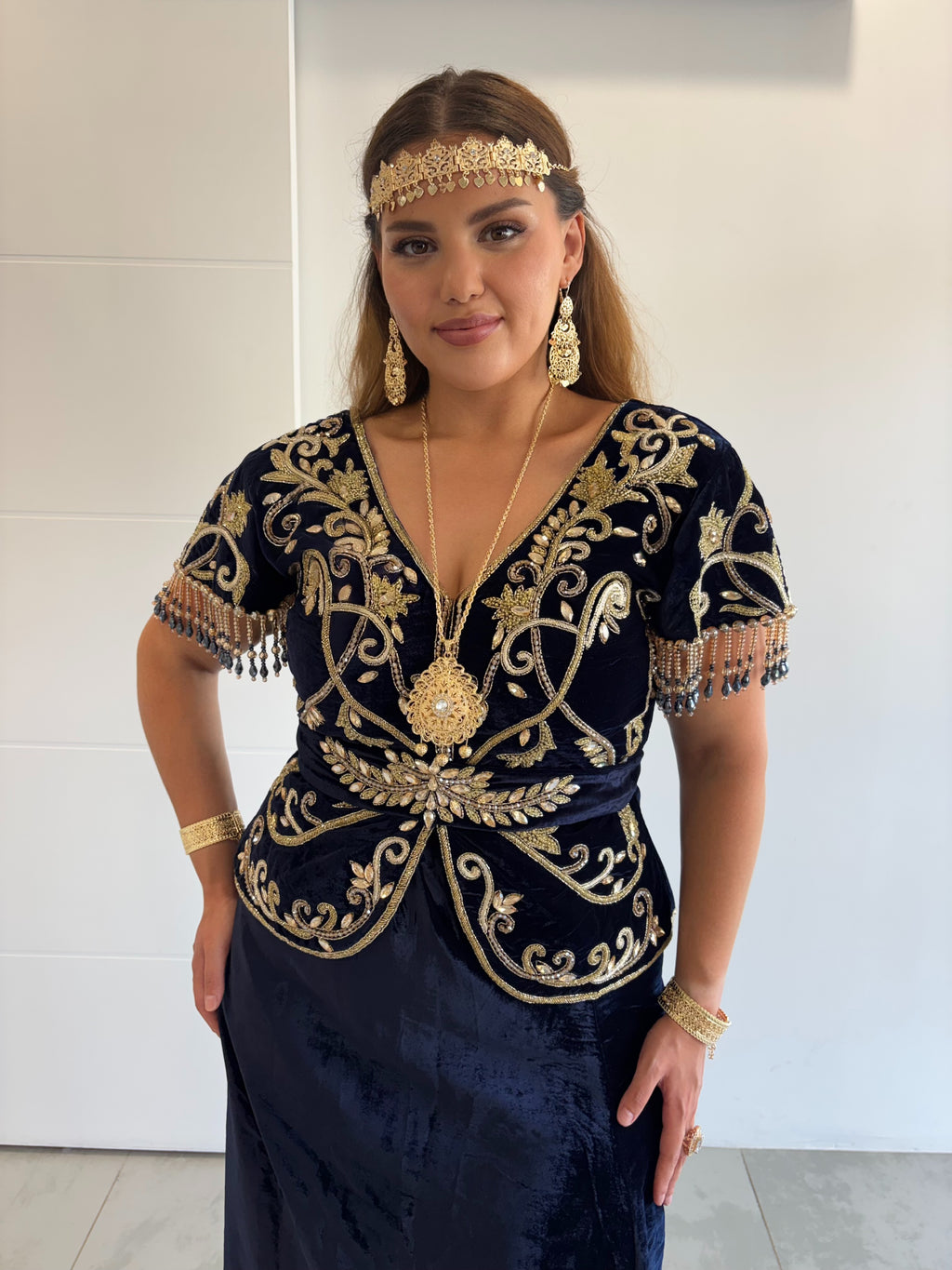 Karakou bleu velours jupe