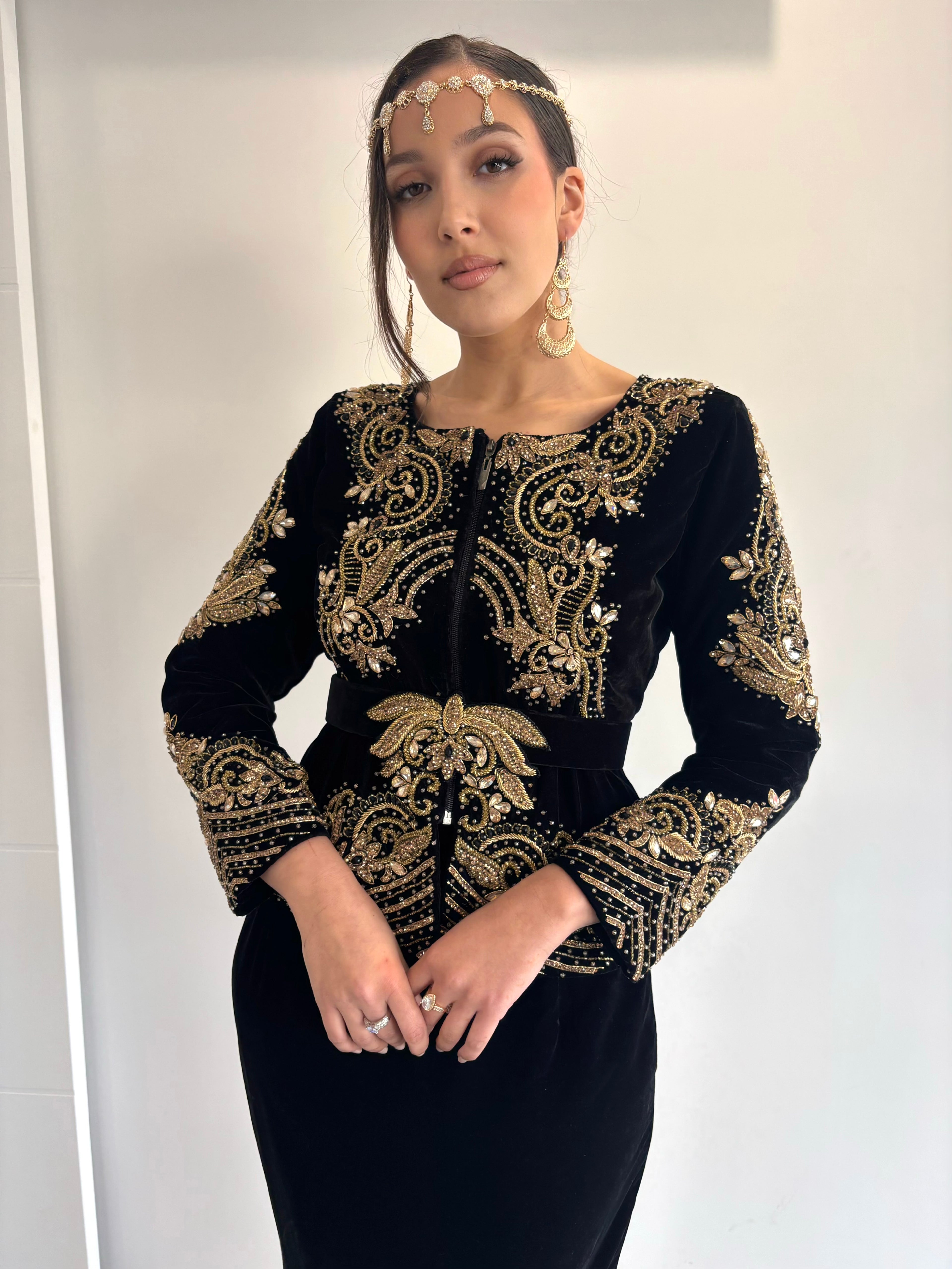 Karakou noir perlé velours “Safiya”