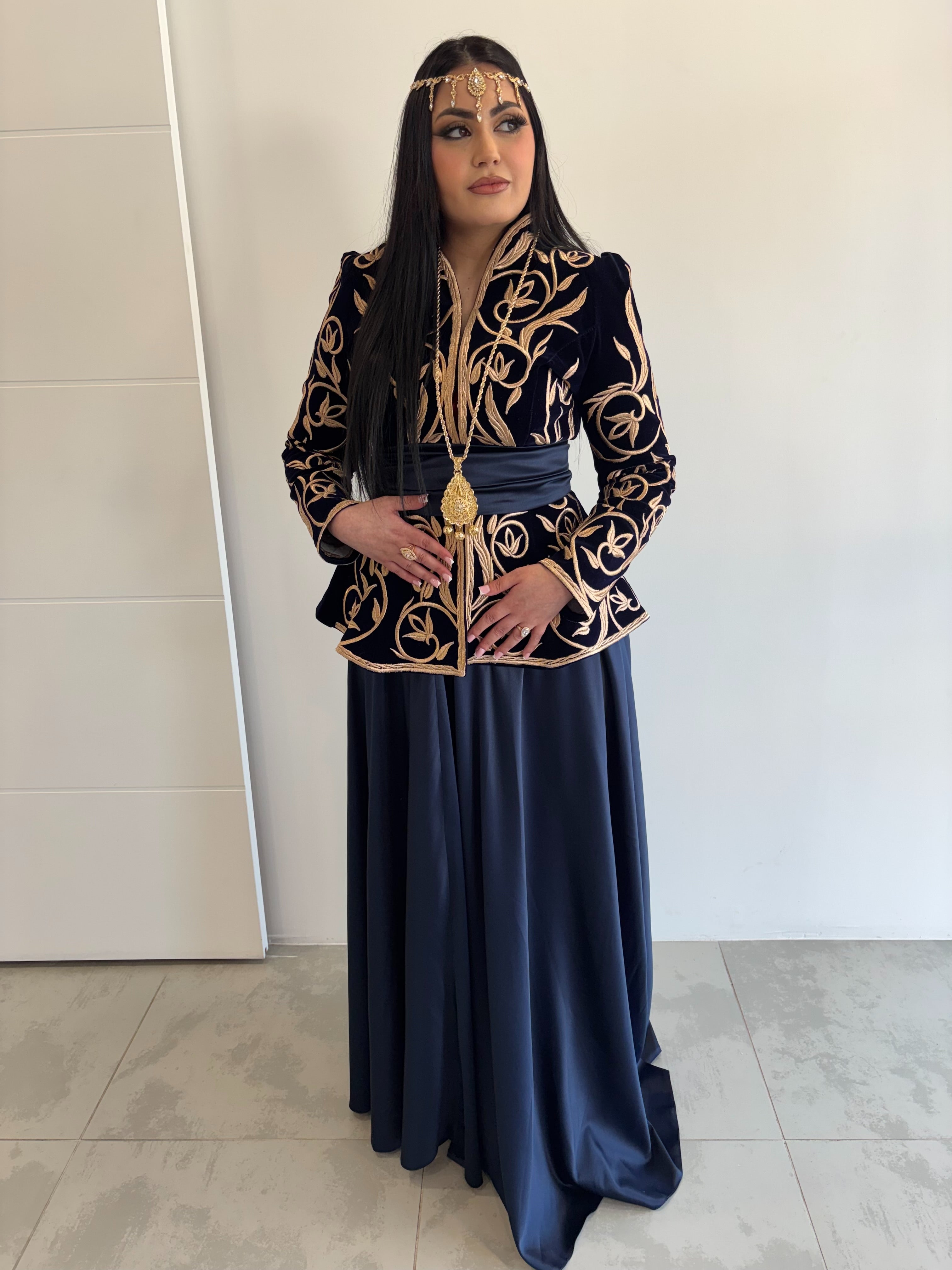 Karakou brodé bleu