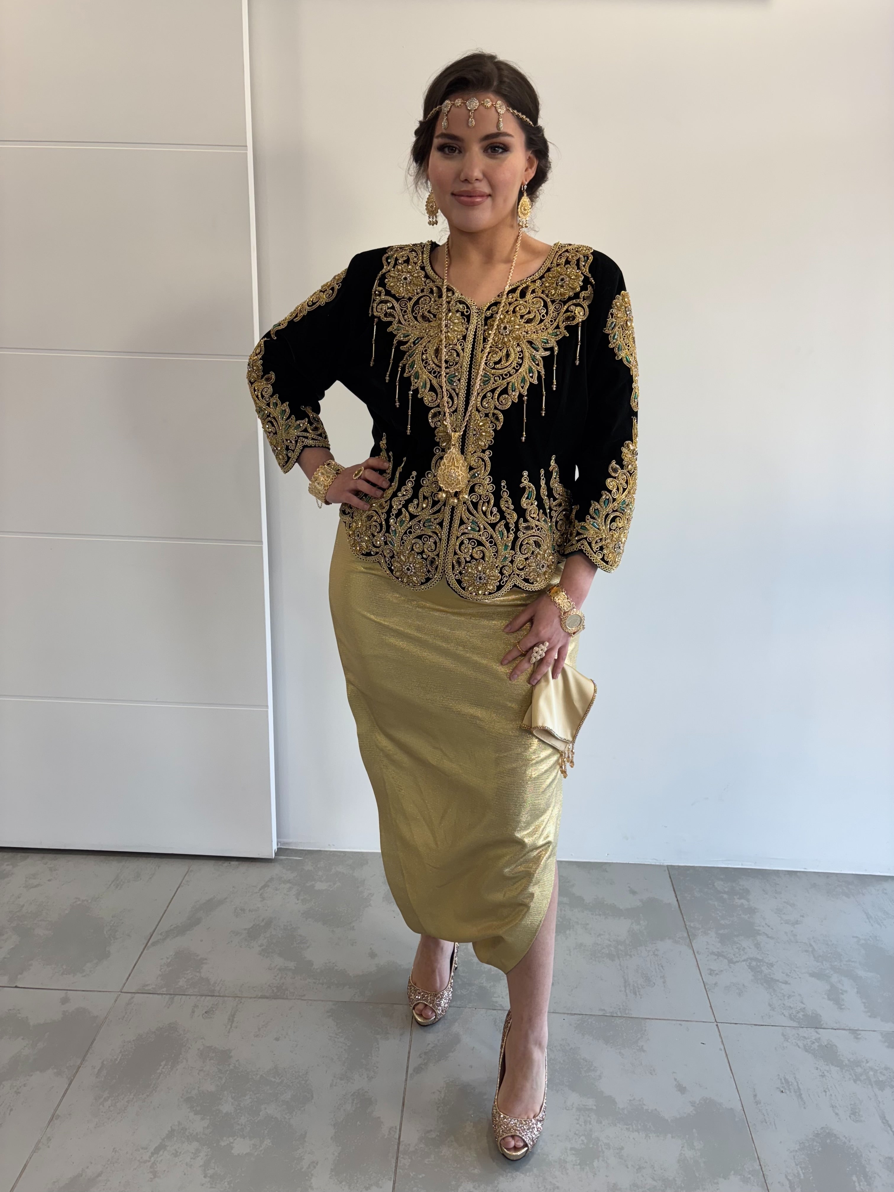 Karakou traditionnel « Dounia » – Noir & Or royal