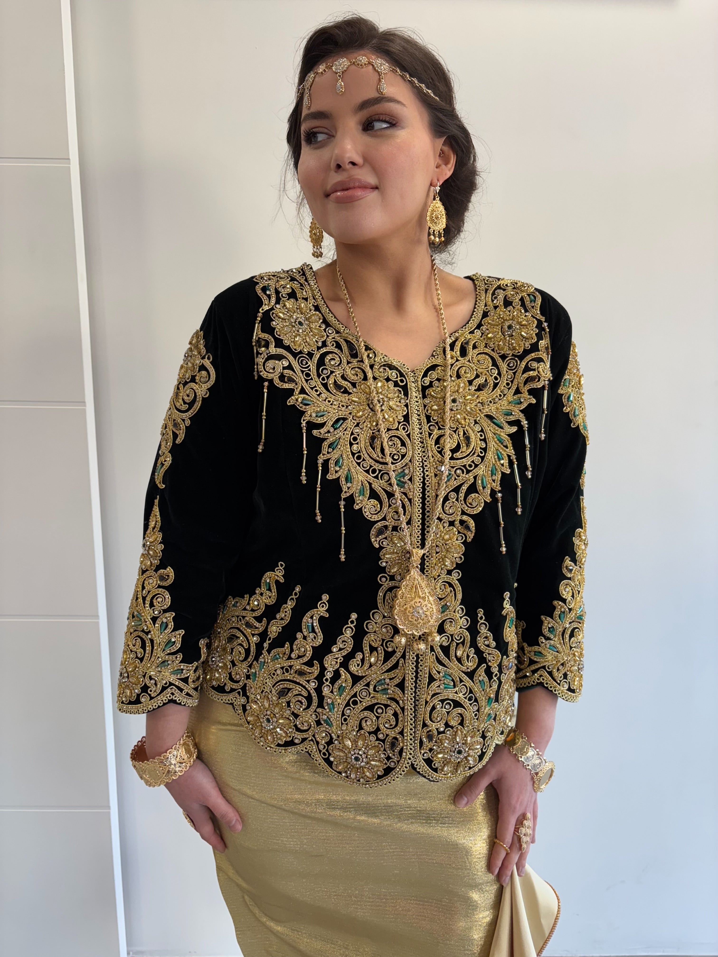 Karakou traditionnel « Dounia » – Noir & Or royal