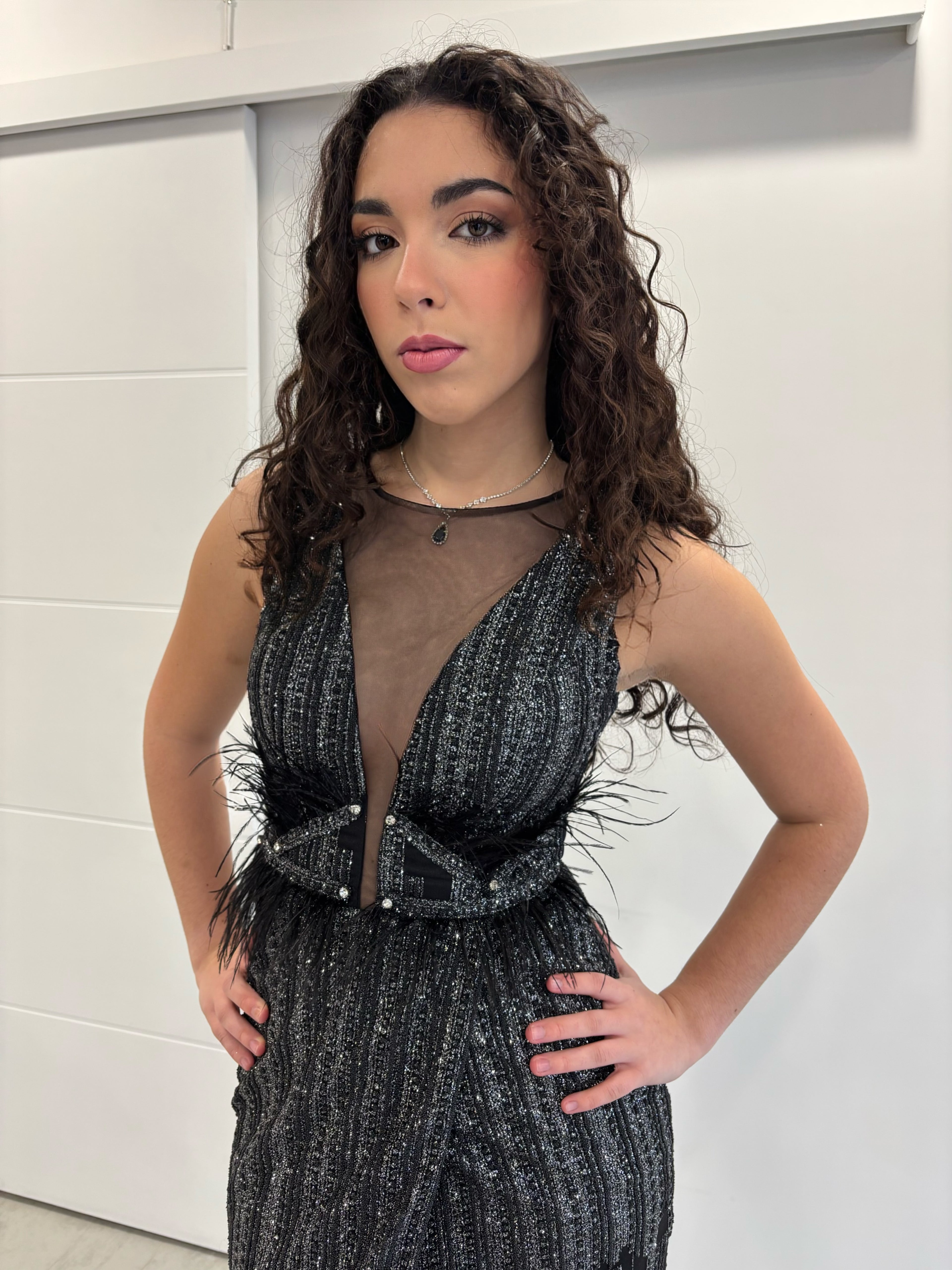 Robe de soirée noire pailletée “Valentina”