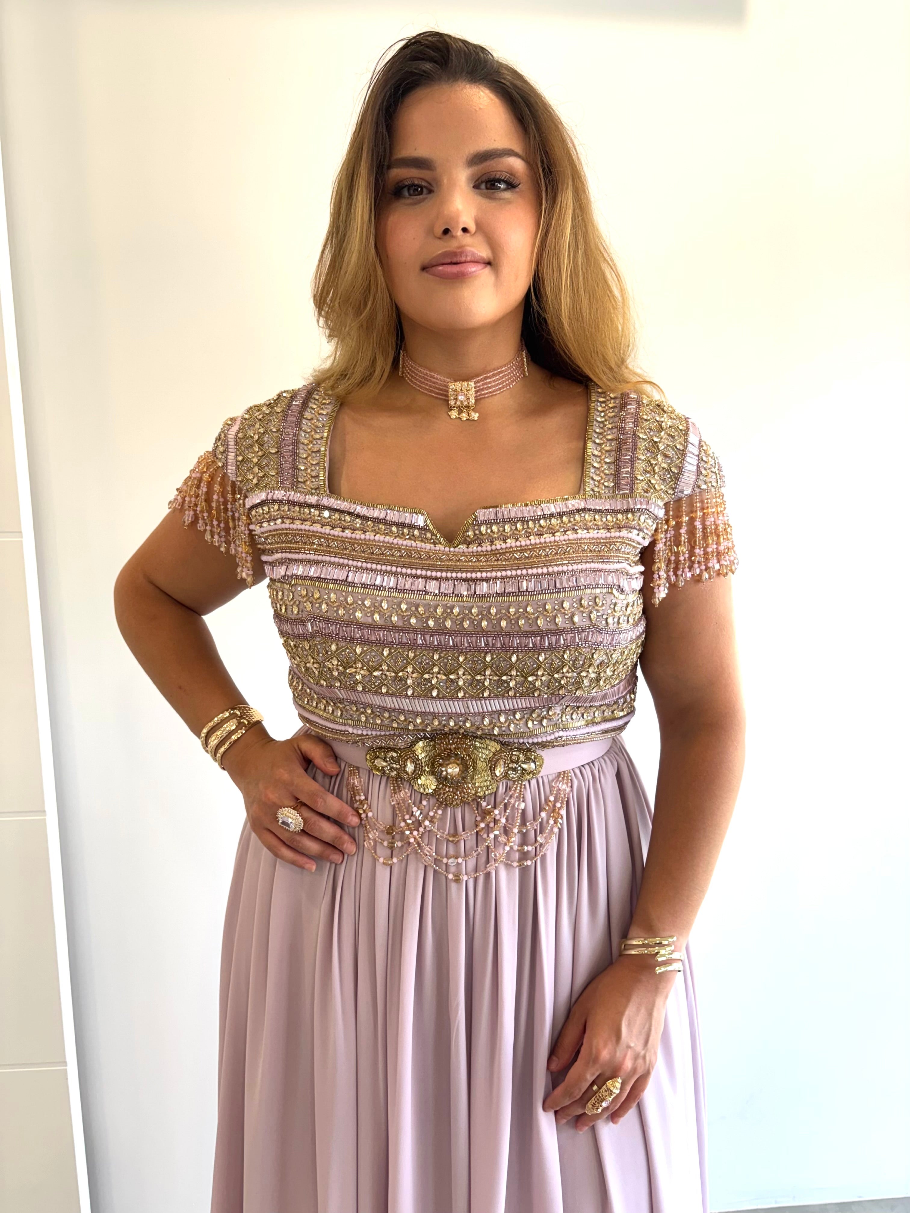 Robe de soirée rose perlée