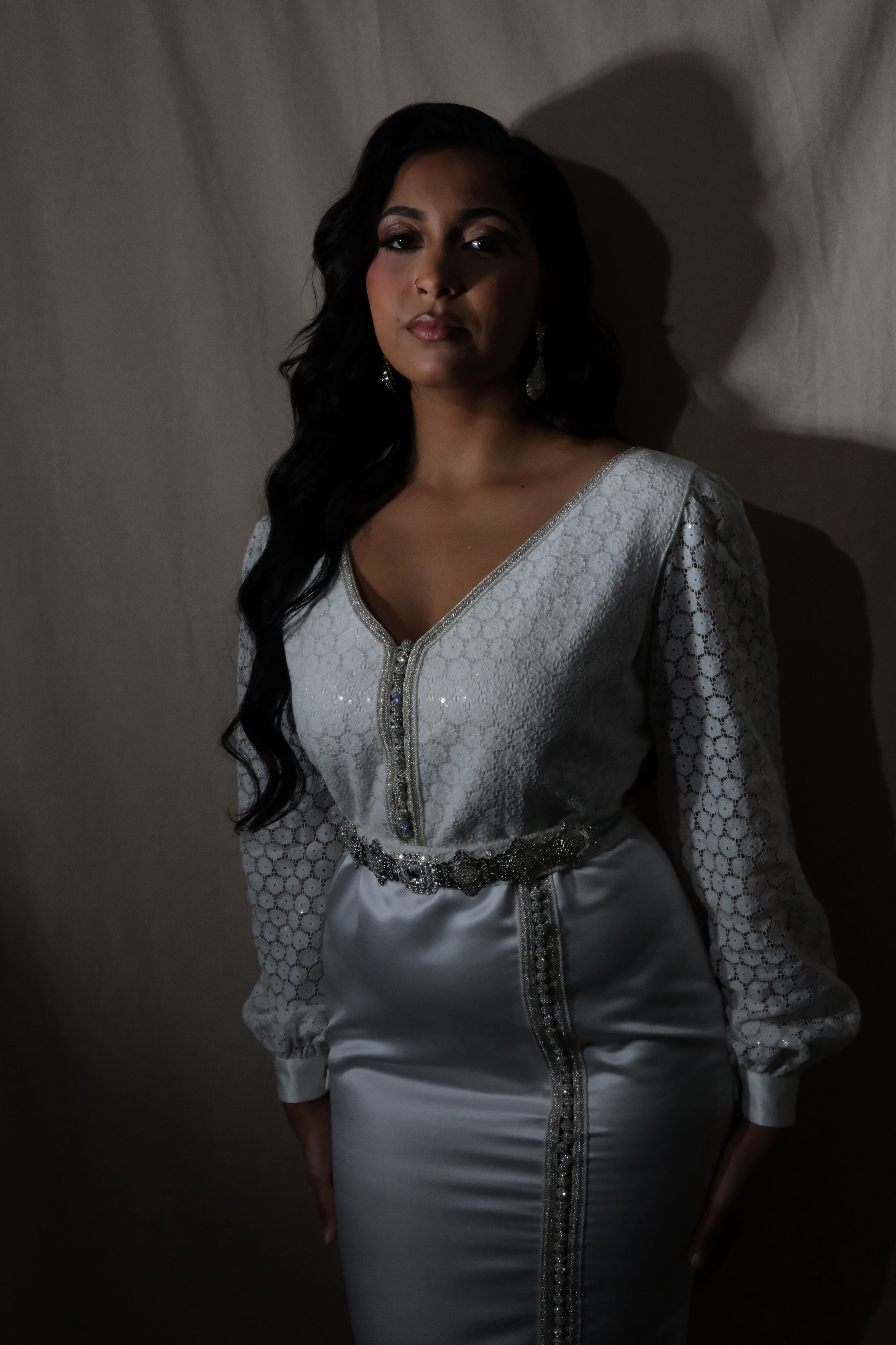 Caftan moderne blanc « Nourine » – Pièce unique