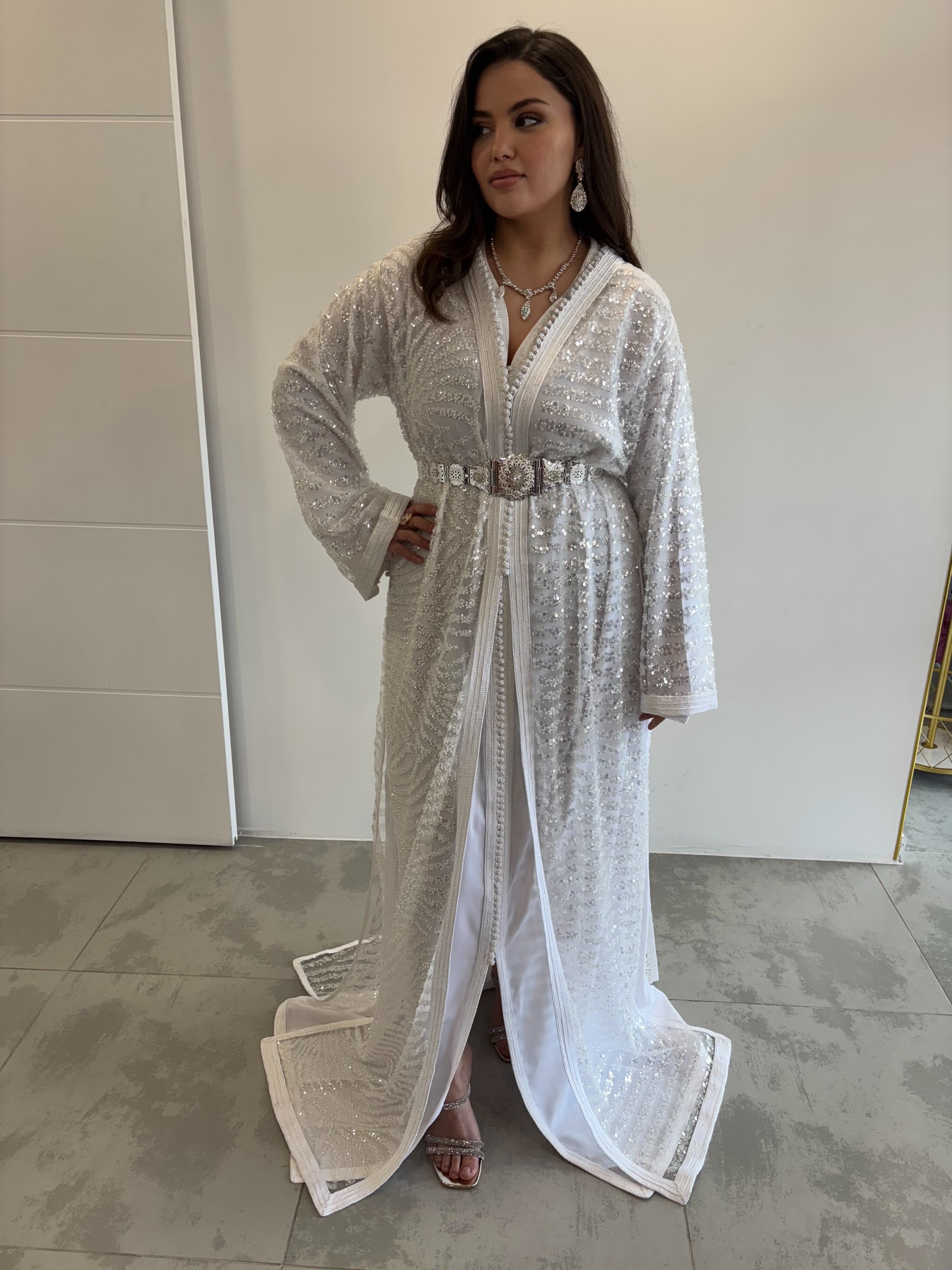 Takchita blanche fiançailles "Lalla"