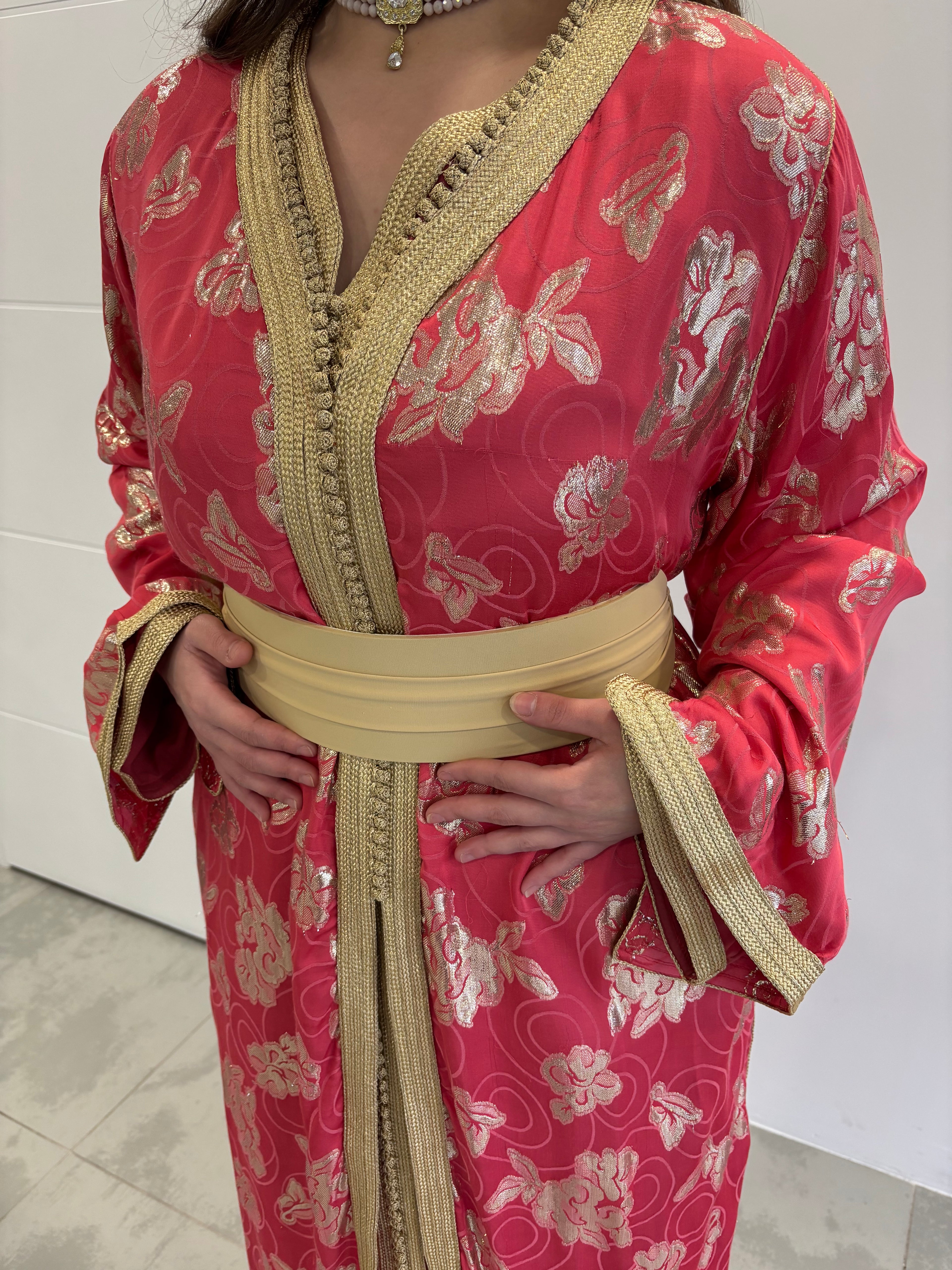 Takchita rose fushia “Samira” – Prestige Oriental