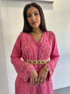 Vue détails sur les perles de la takchita rose barbie en location